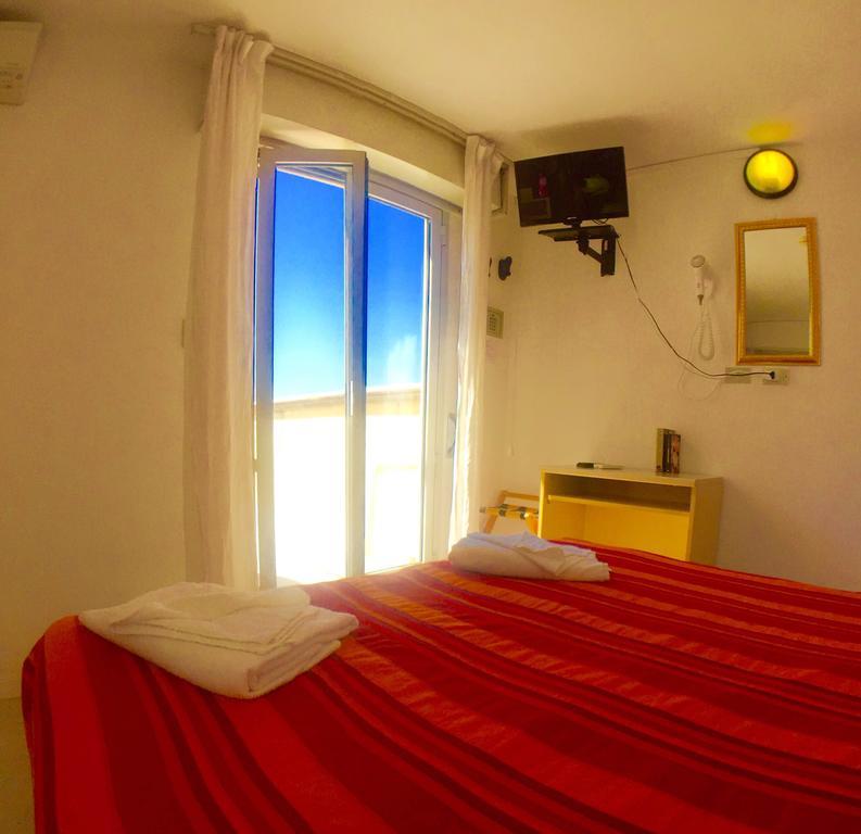 Hotel Mehari Riccione Extérieur photo