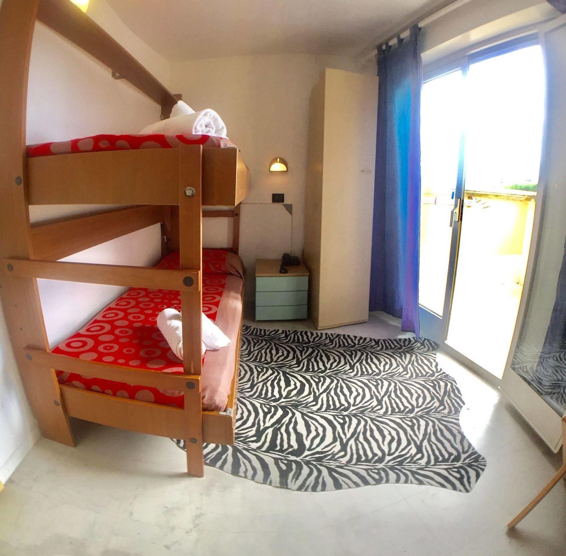 Hotel Mehari Riccione Extérieur photo
