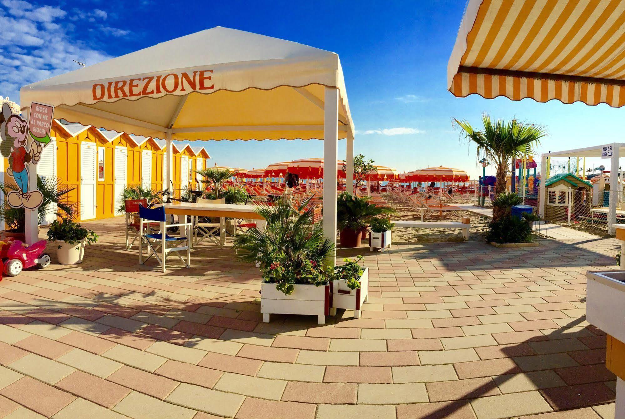 Hotel Mehari Riccione Extérieur photo